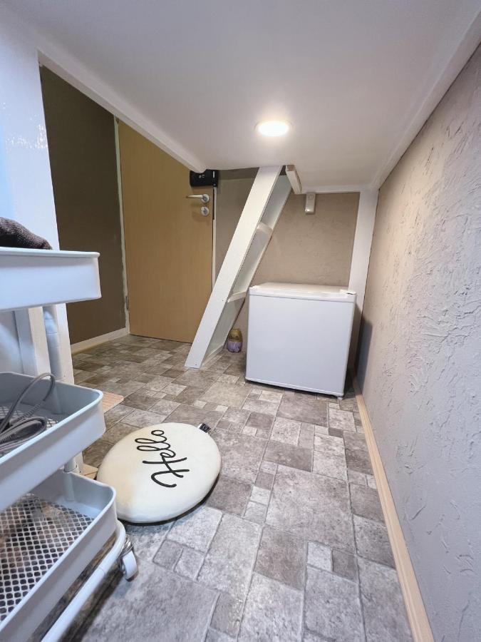 誠家　Makoto Hostel Токио Экстерьер фото